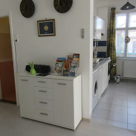 Appartement Sissi With Free Parking Lot Boedapest